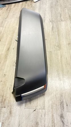 2020-2025 Jeep Gladiator Front Left Wheel Flare Molding