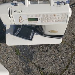Baby Lock Computer Sewing Machine 