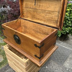 Cool Ol Chest 