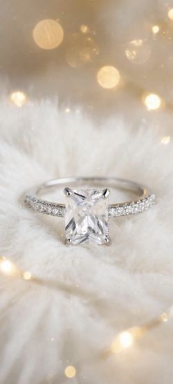Gorgeous Wedding Or Engagement Ring