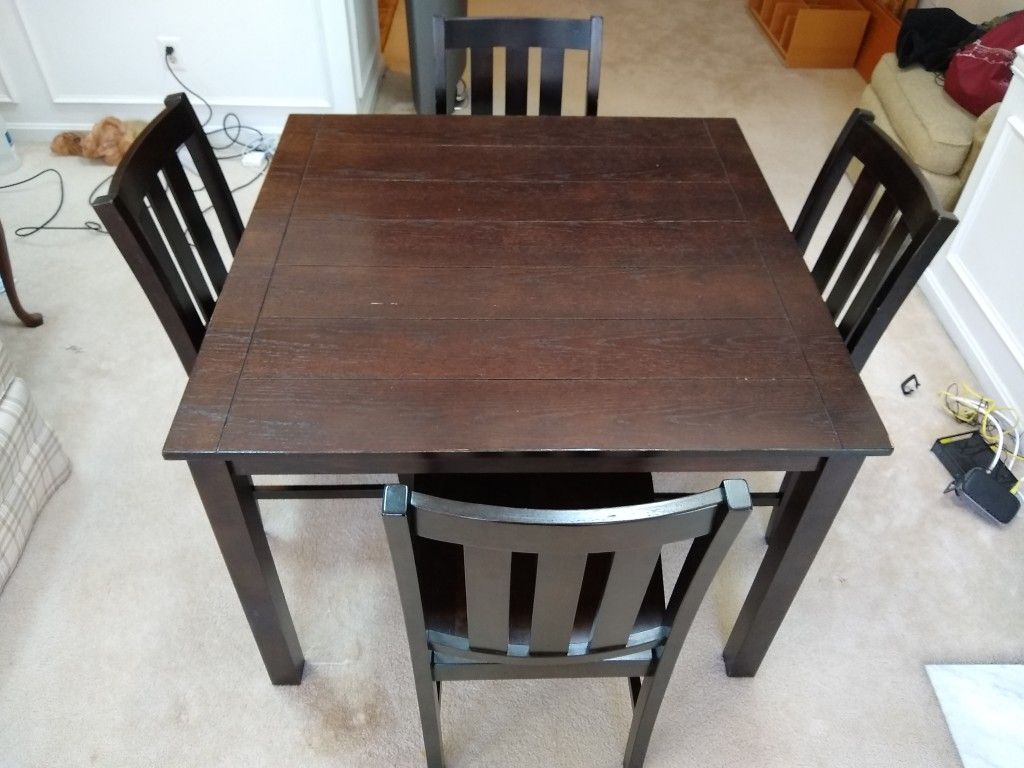 Dark brown dining room table and chairs 42"x42"