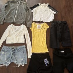 BUNDLE 8 WOMENS CLOTHES SIZE XS