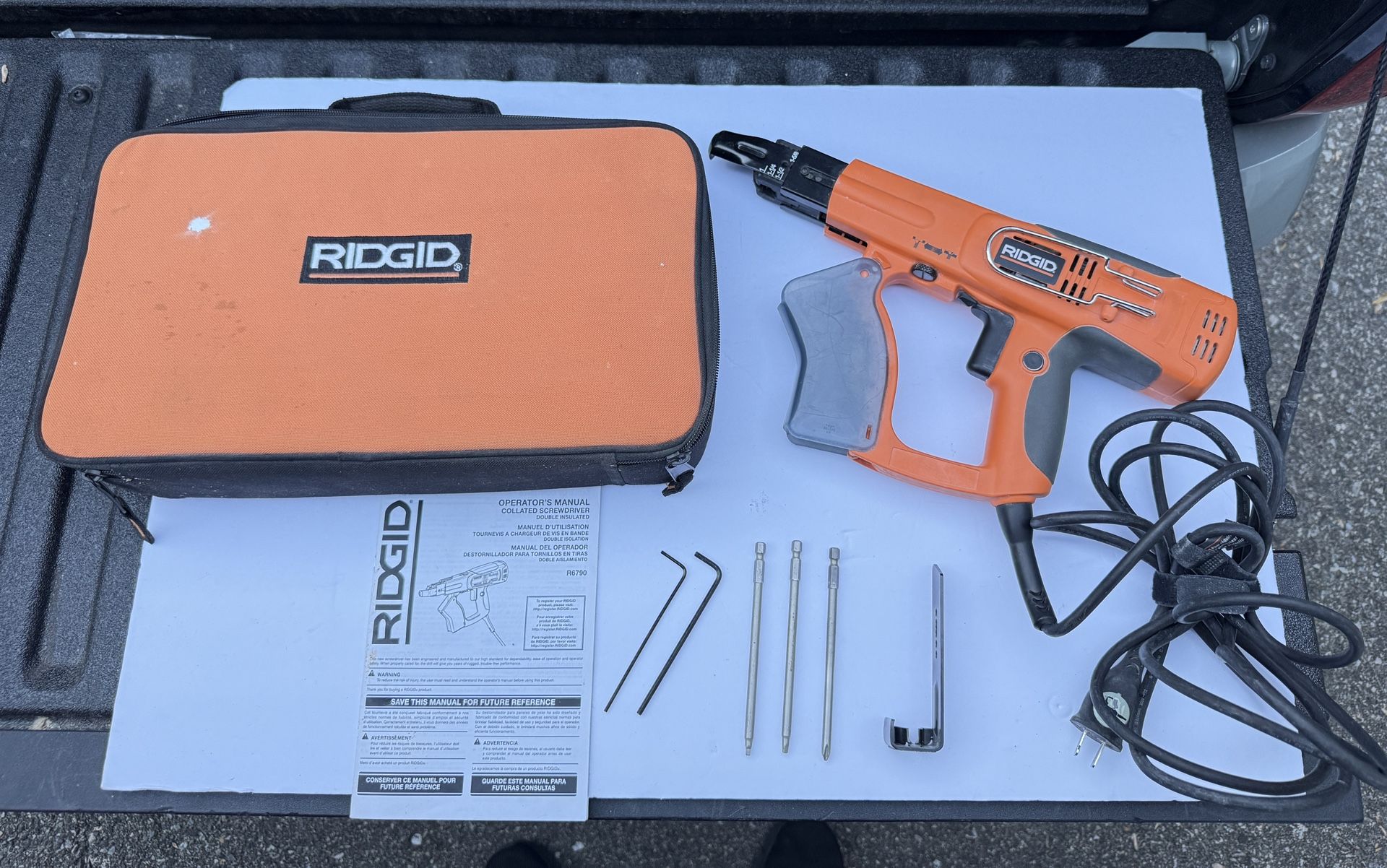Ridgid R6790 Corded Electric 1"- 2" Collated Reversible Screwdriver