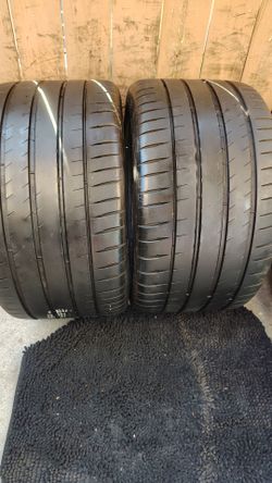 Par de llantas Michelin Pilot sport 4 s 305/ZR/19 102y 90% de vida no tienen parche