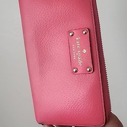 Large Kate Spade Wallet 