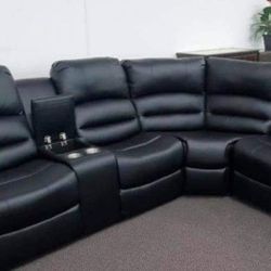New Power Recliner Sectional Couch / Free Delivery 