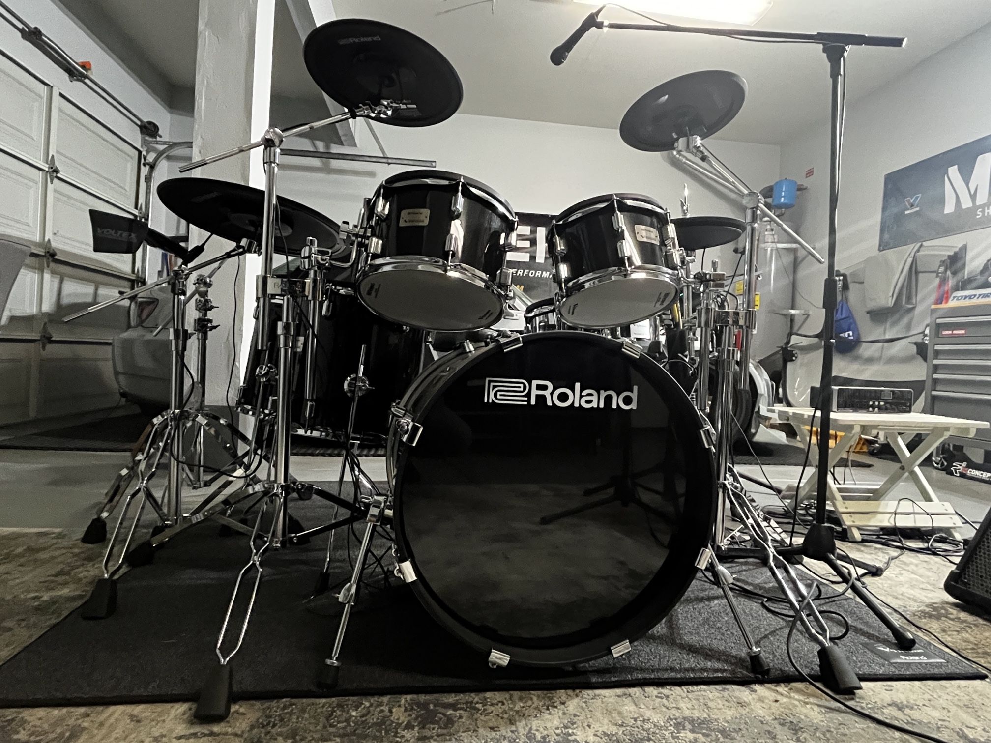 Roland VAD507 Custom Electronic Drum Set