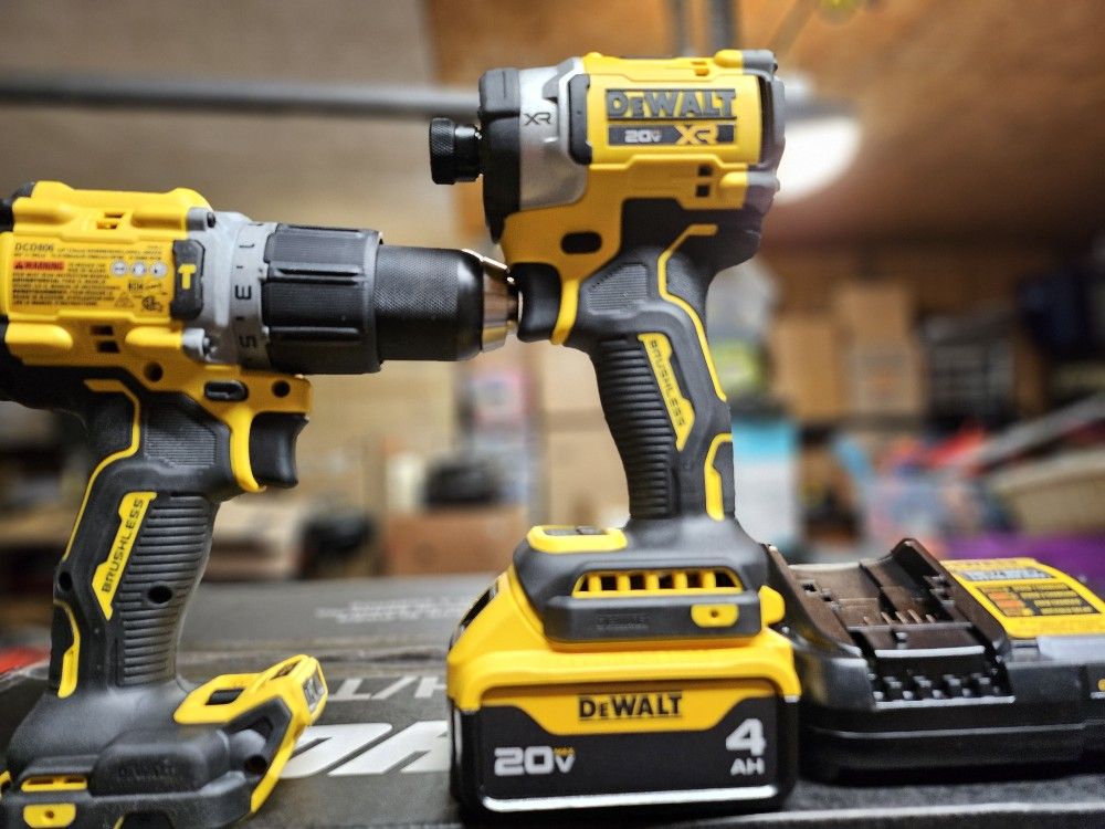 Dewalt 20V Drills With 4ah Battery And Charger 