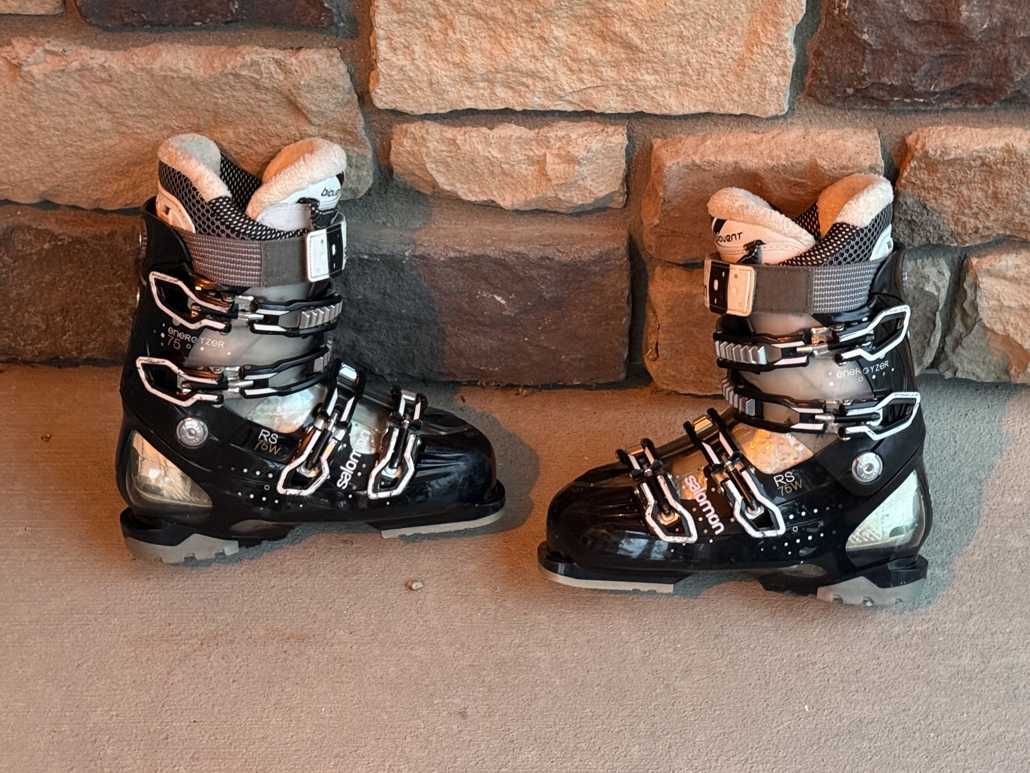 SKI BOOTS Women’s SALOMON Energyzer RS75w Size 25