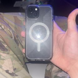 iPhone 15 W Case And Privacy Screen