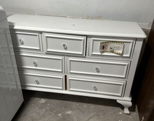 kid dressers