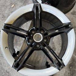 2021 - 2024 Porsche Tycan Front Wheel Damaged