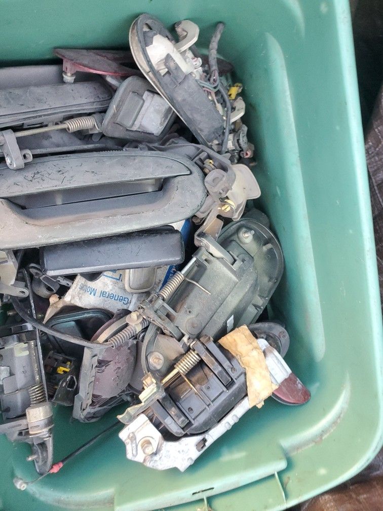 Box Of Misc Door Handles Honda Chevy Various Take All