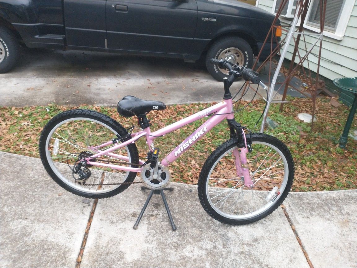 Girls 24" Nishiki Mountain Bike 