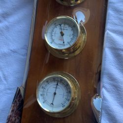 3 Sunbeam Decorative weather  center  Thermometer Barometer Humidity meter  Asking price is $60.00 for all 3 Sunbeam. Pick up in Powder Springs Ga 301