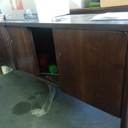 Wood Desk With Two Drawers On Each Side And Center  Sliding Doors