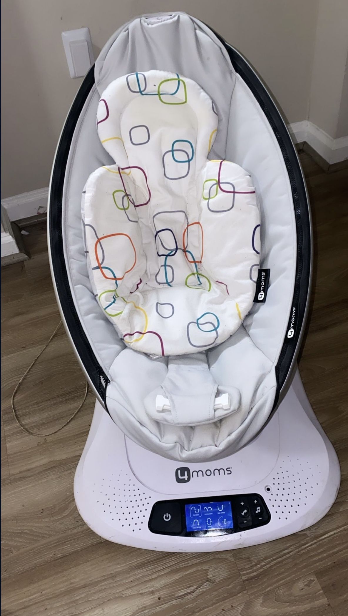 MamaRoo Baby Swing