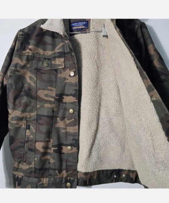 Men's Jacket XI Canvas Sherpa Army
Chamarra New
