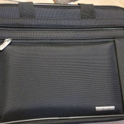 Samsonite Classic Perfect Fit Two Gusset Business Laptop Bag

