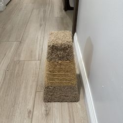 Cat Scratch Post