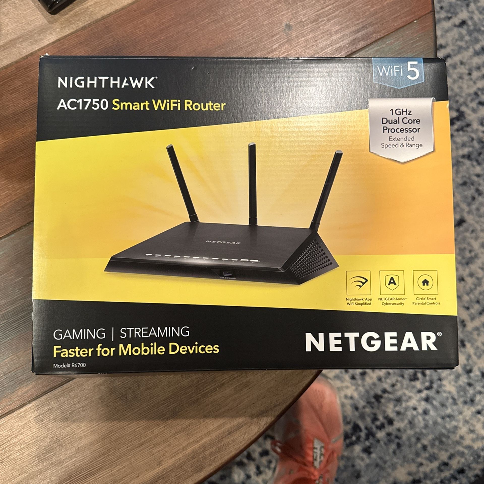Netgear Nighthawk R6700 - AC1750 Smart WiFi Router