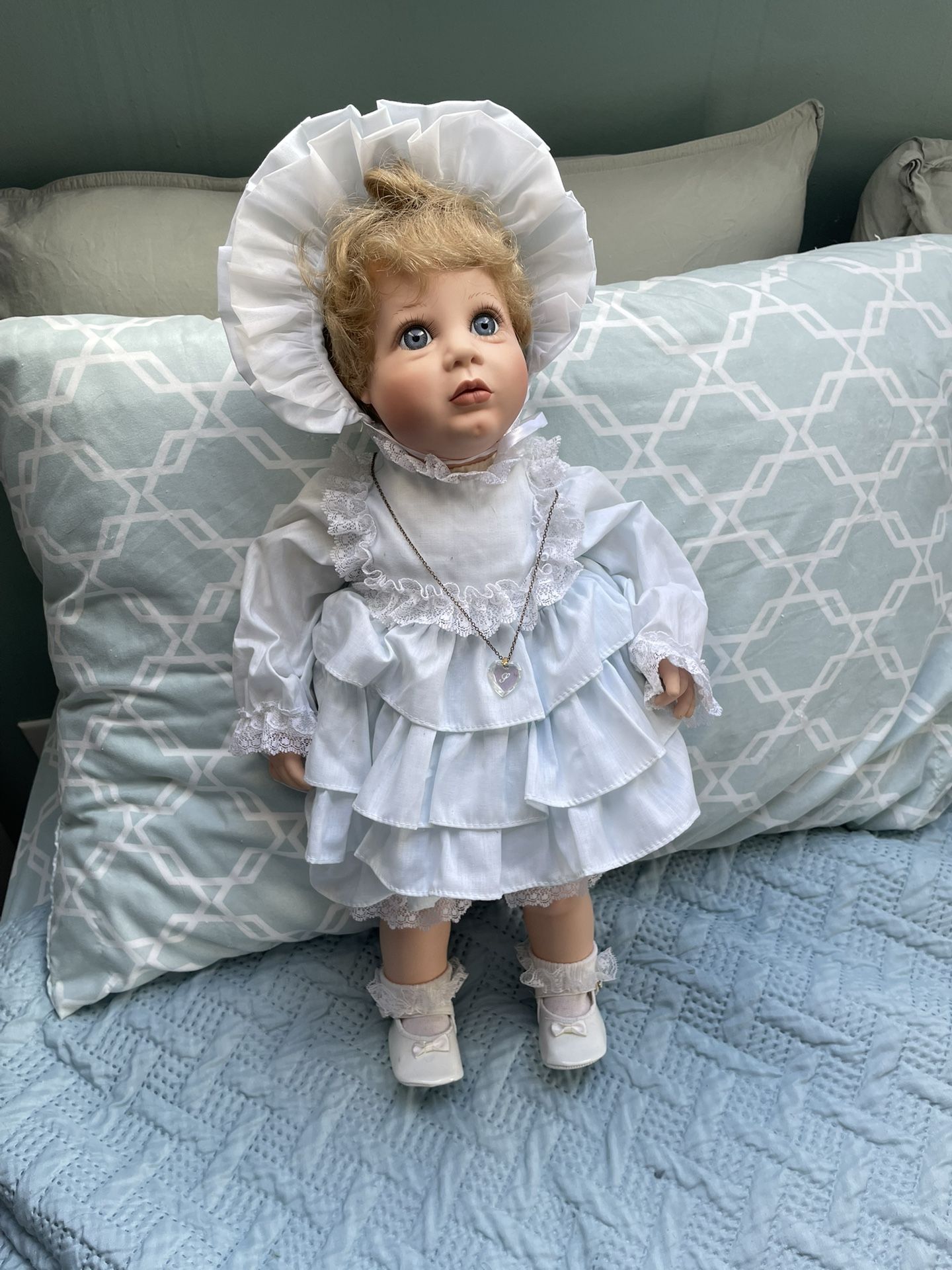 Collectors Porcelain Elaine Doll