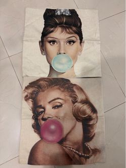 Audrey Hepburn & Marilyn Monroe Bubble Gum Pillow Covers – Set of 2