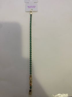 Emerald green bracelet
