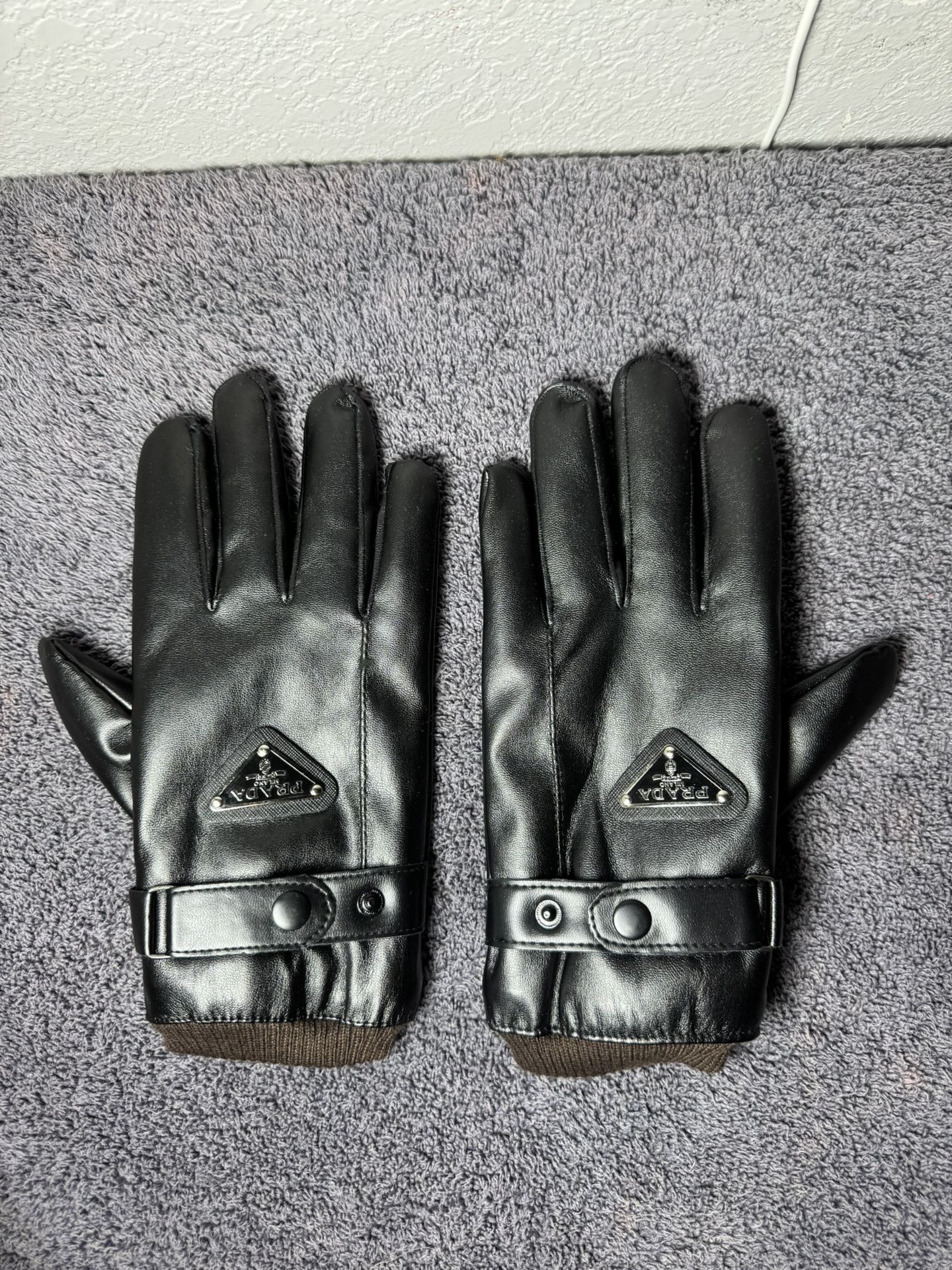 Black Leather Gloves