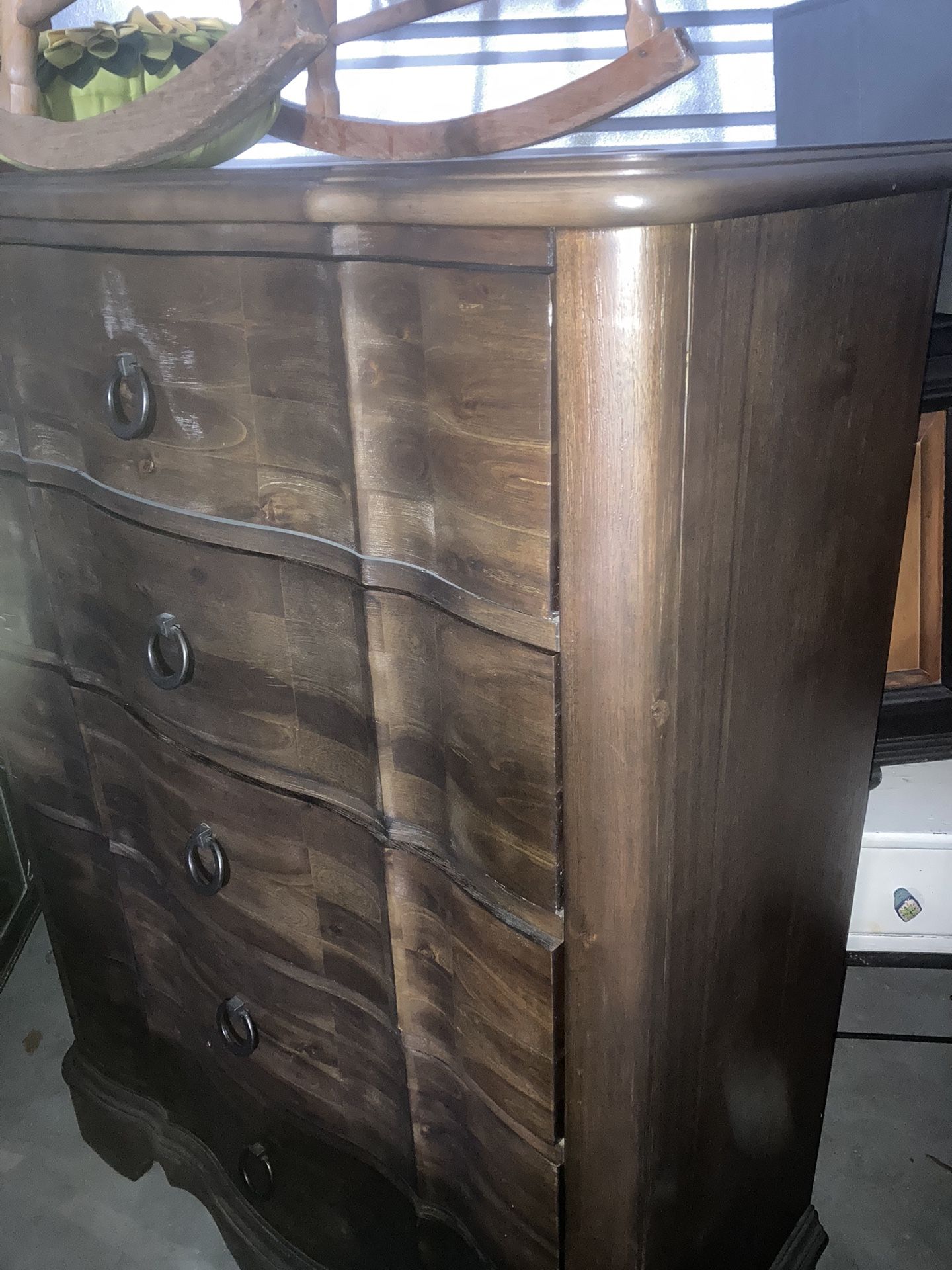 Dresser,BRAND NEW, Never Used of $899, Sell$450, Ghent