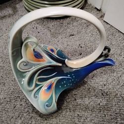 Kathy Ireland Franz Peacock Splendor tea pot. Excellent condition.
