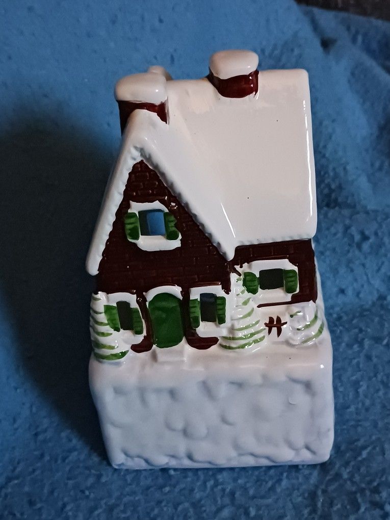 1986 House Of Lloyd Winter Wonderland Village