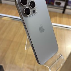 Apple iPhone 16 Pro Max 512Gb Factory Unlocked/ Liberado De Compania 