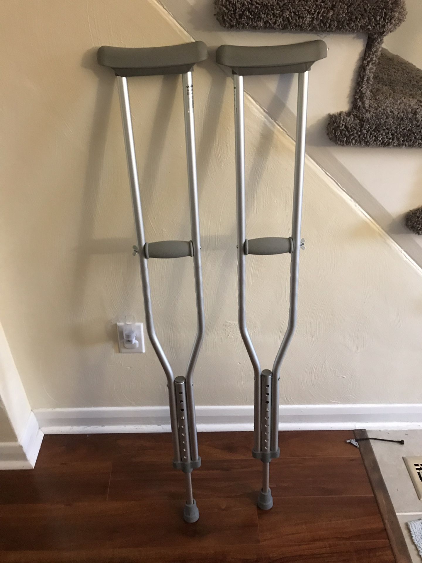 Crutches for Adult