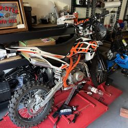Dirt Bike 125