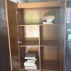 Storage cabinet
