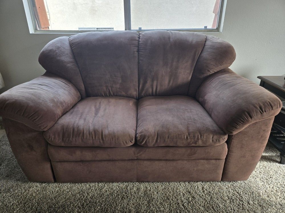 Matching Sofa And Loveseat Set