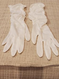 Vintage White Sheer Ruched Gloves