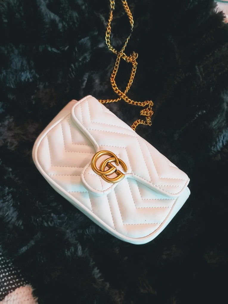 Calfskin Matelasse Aria Small GG Marmont Chain Shoulder Bag