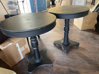 2 Side Tables