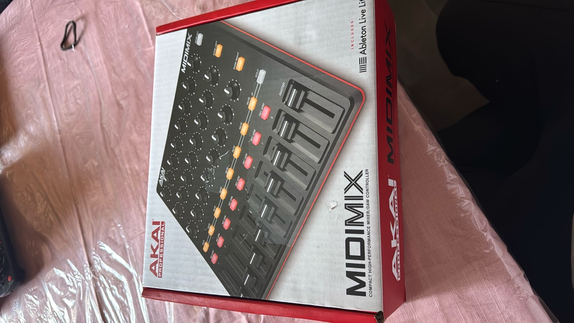 Akai Professional MIDI Mix