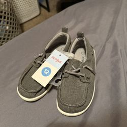 Boys size 12 cat and jack shoes 