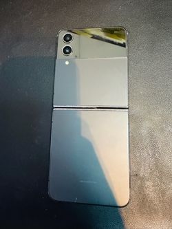 Samsung Galaxy Z Flip 4 Black 128Gb Unlocked Like new