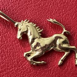 HORSE 18K SOLID YELLOW GOLD PENDANT 5.8 grams ‼️ CUTE & Beautiful CHRISTMAS  GIFT ‼️ Price Is FIRM ‼️