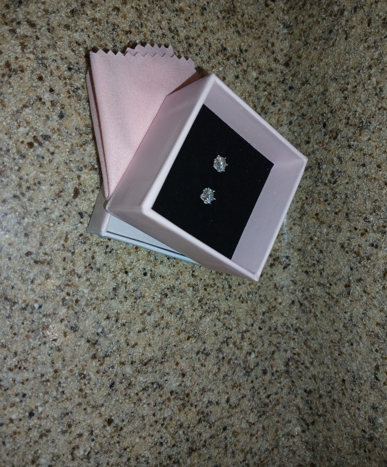 Earrings 0.5