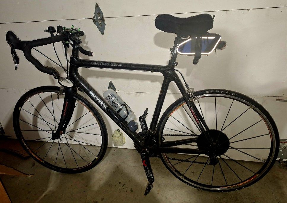Motobecane Century Pro Carbon Bike