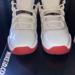JORDAN 11 CHERRY BOTTOMS