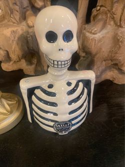 Los Azulejos Skelly Skeleton Bottle