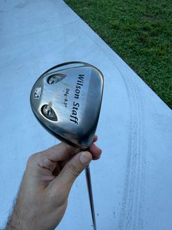 Golf driver Wilson staff