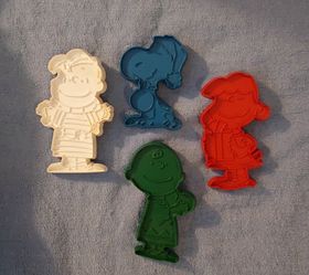 Snoopy PEANUTS Christmas Cookie Cutters  Set Of 4